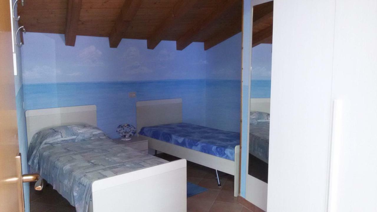 Mansarda Ariel Apartamento Limone sul Garda Exterior foto